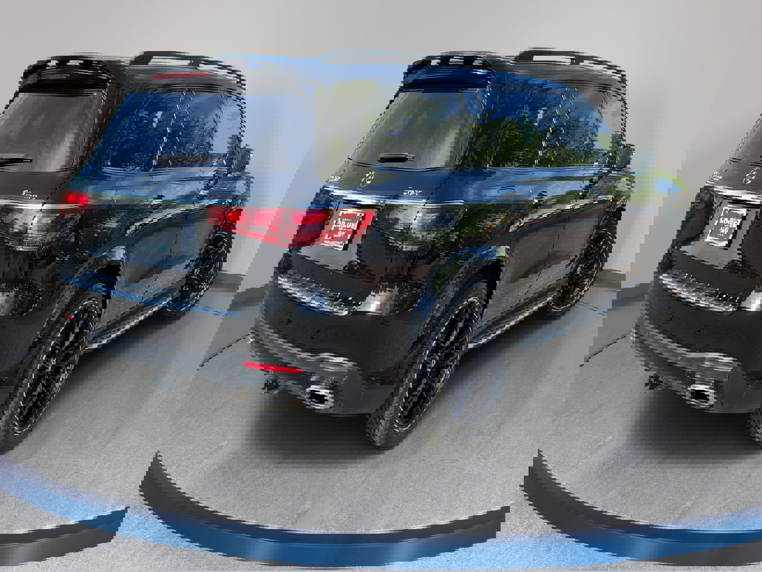 Used 2024 Mercedes-Benz GLS 580 4MATIC image 5