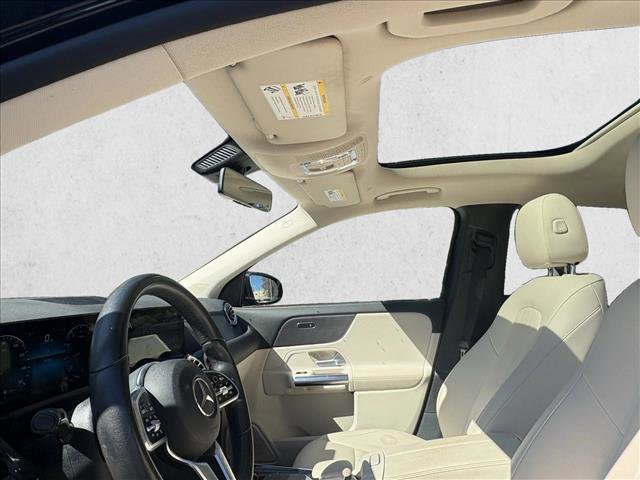 Certified 2022 Mercedes-Benz GLA 250 image 11