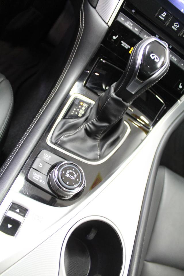 Used 2020 INFINITI Q50 Luxe w/ Essential Package (3.0T Luxe) AWD/4WD image 19