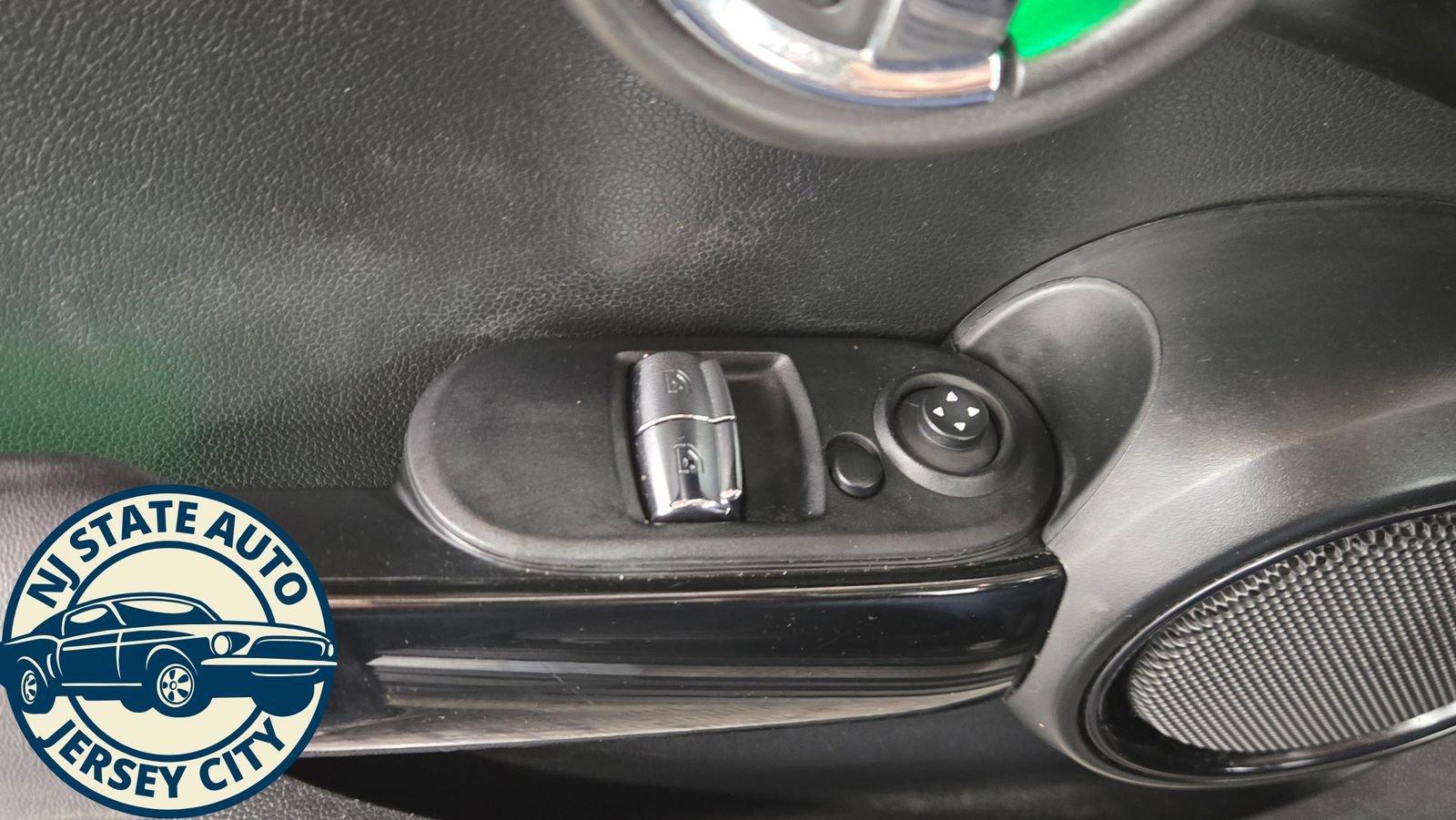 Used 2019 MINI Cooper 2-Door Hardtop FWD image 25