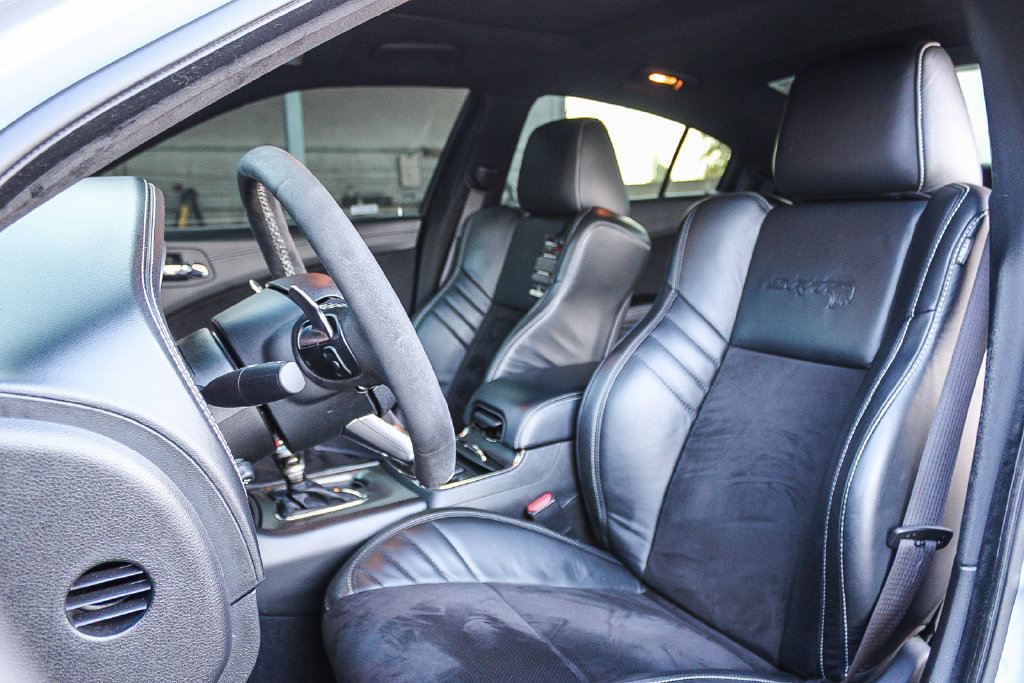 Used 2022 Dodge Charger SRT Hellcat w/ Carbon/Suede Interior Package RWD image 18
