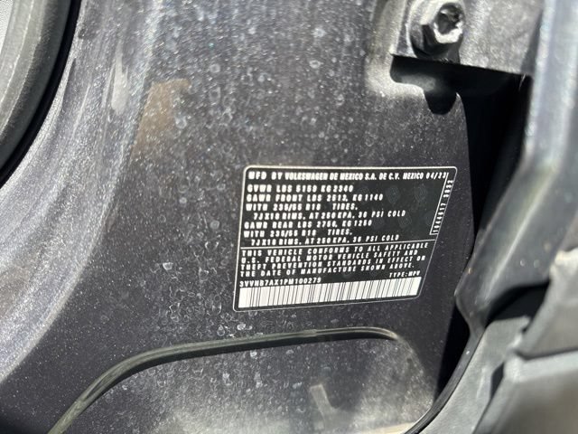 Used 2023 Volkswagen Tiguan SE w/ Panoramic Sunroof Package FWD image 32