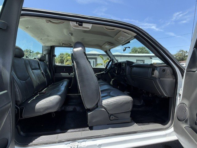 Used 2007 Chevrolet Silverado 2500 W/T RWD image 19