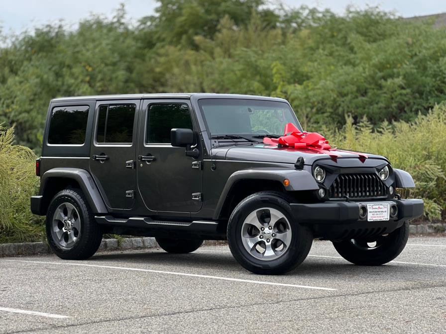 Used 2018 Jeep Wrangler Unlimited Sahara image 1
