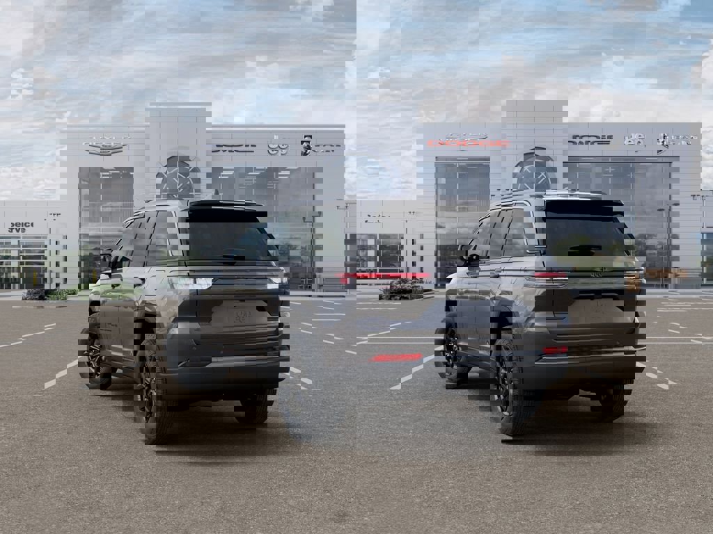 New 2026 Jeep Grand Cherokee Altitude image 3