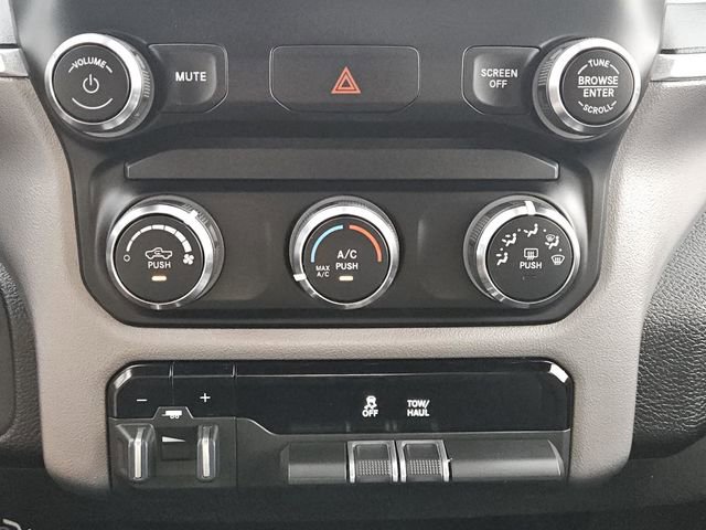 Used 2024 RAM 2500 Big Horn AWD/4WD image 17