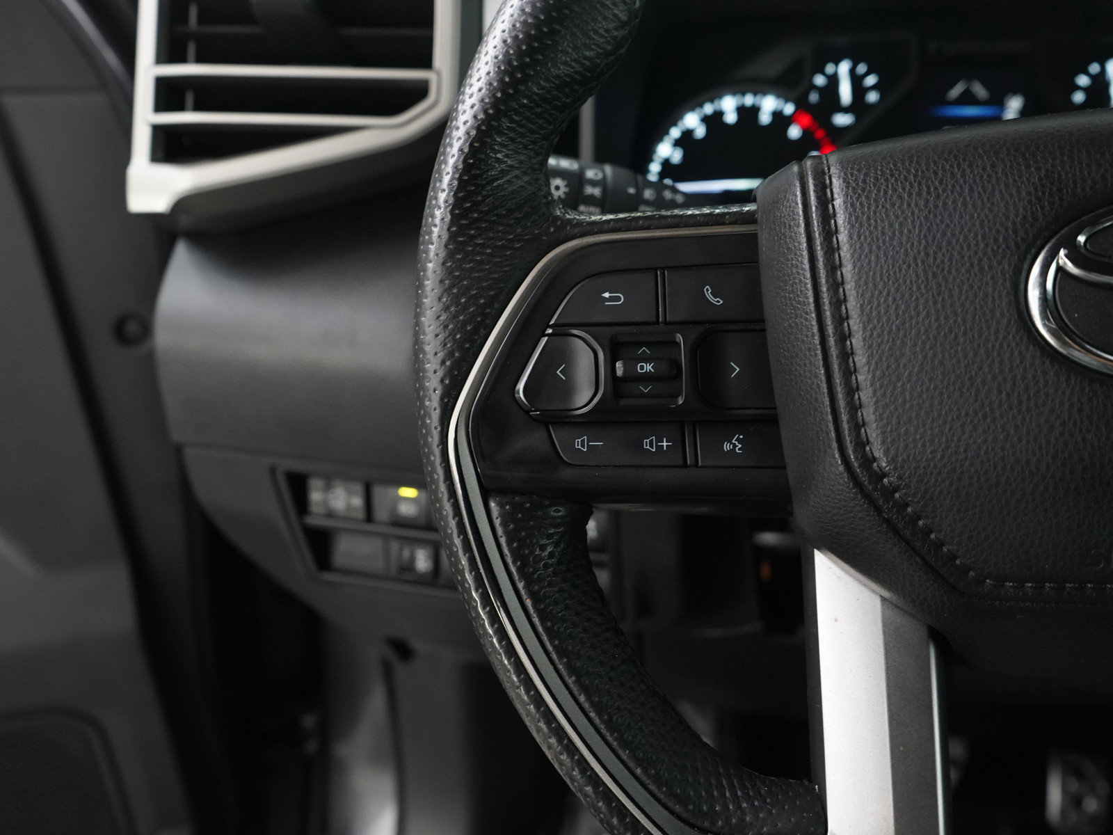 Used 2025 Toyota Tundra SR5 w/ TRD Off-Road Package image 23