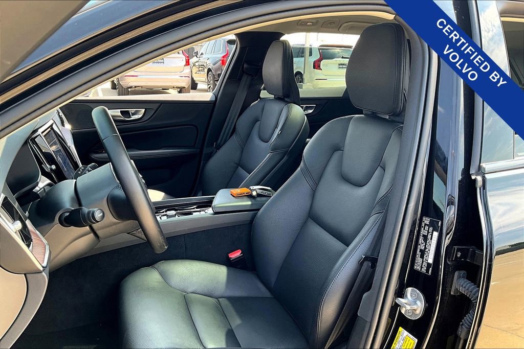 Certified 2024 Volvo V60 B5 Cross Country Plus image 32