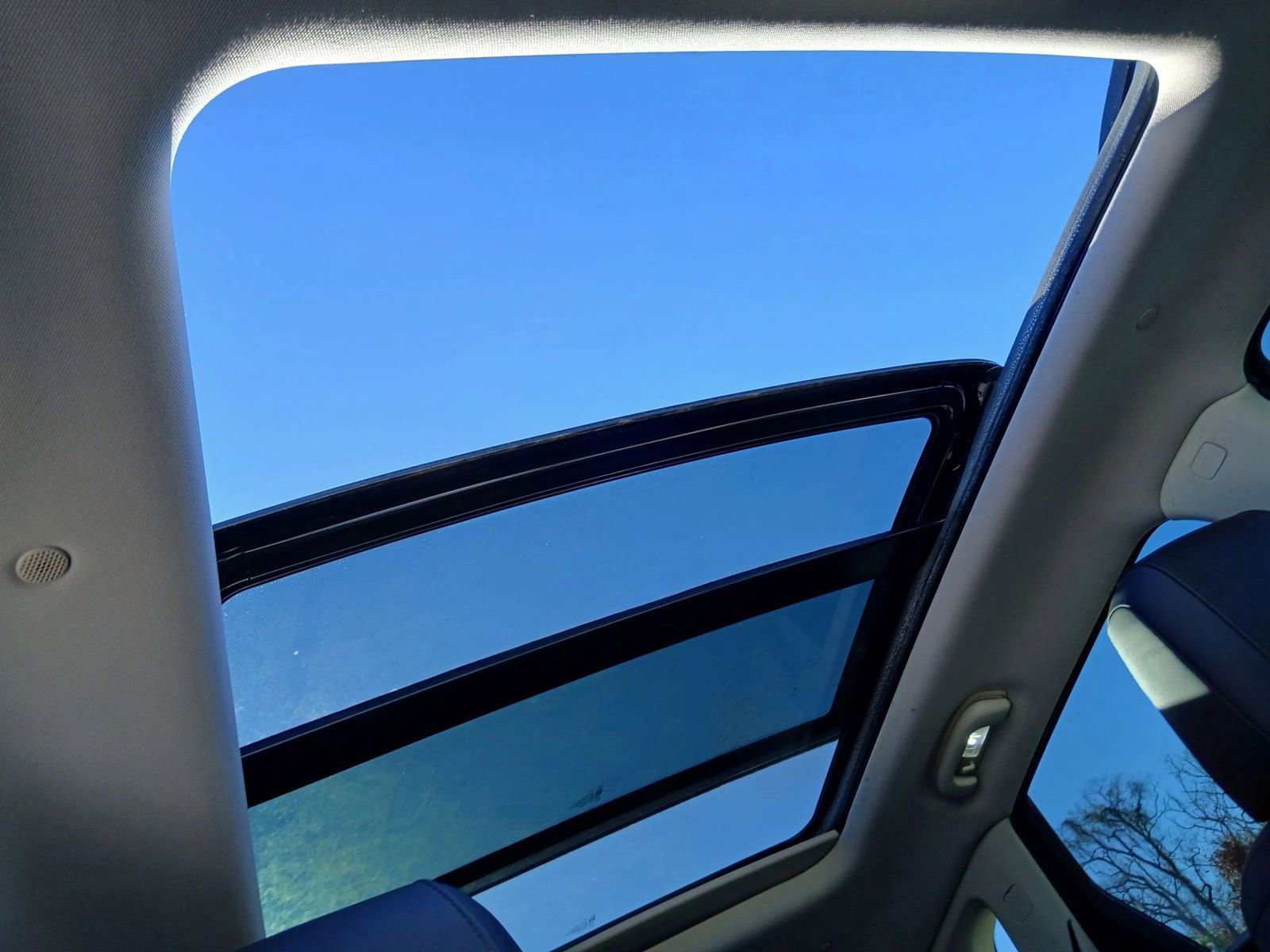 Used 2017 Cadillac XT5 Luxury w/ Driver Awareness Package image 20