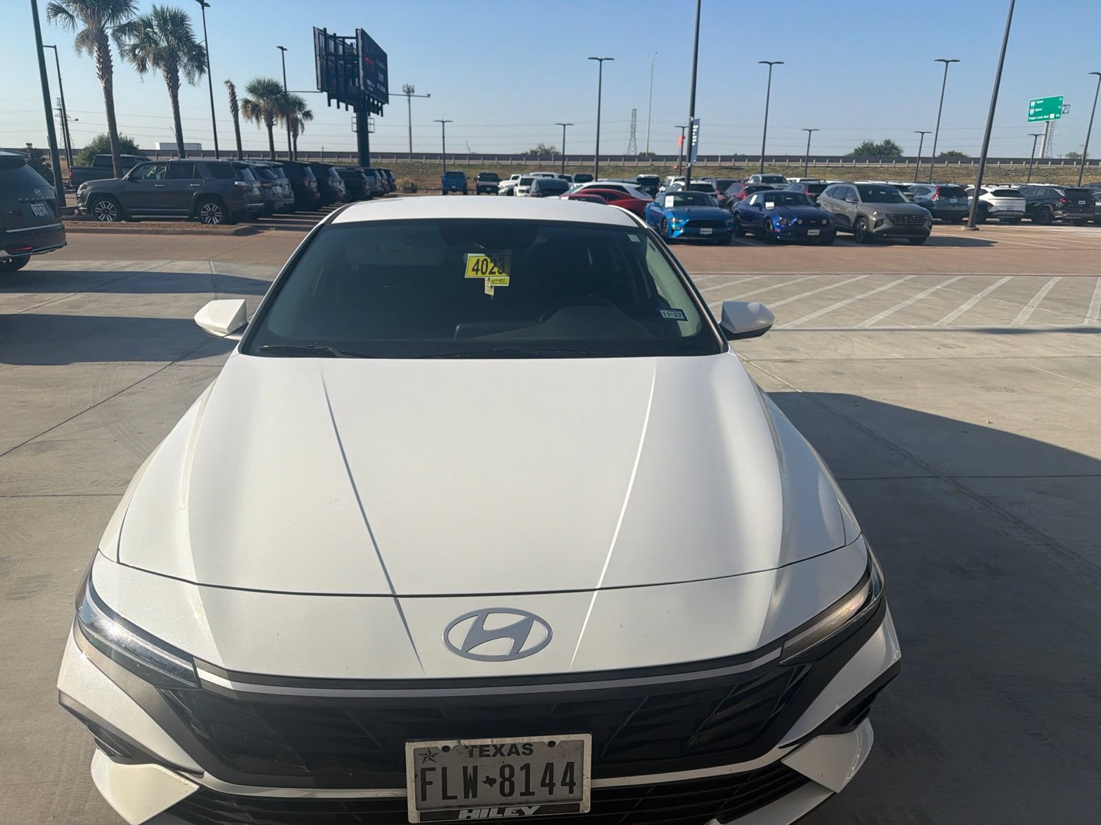Certified 2025 Hyundai Elantra SE FWD video 2