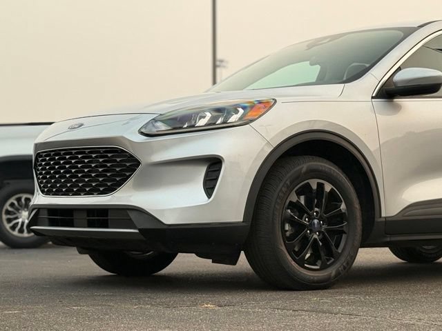 Certified 2020 Ford Escape SE AWD/4WD image 40