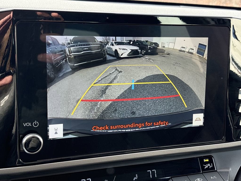 Used 2025 Toyota Camry LE image 17