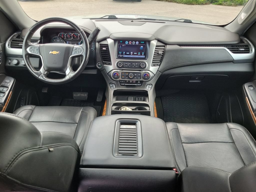 Used 2018 Chevrolet Suburban Premier AWD/4WD image 14