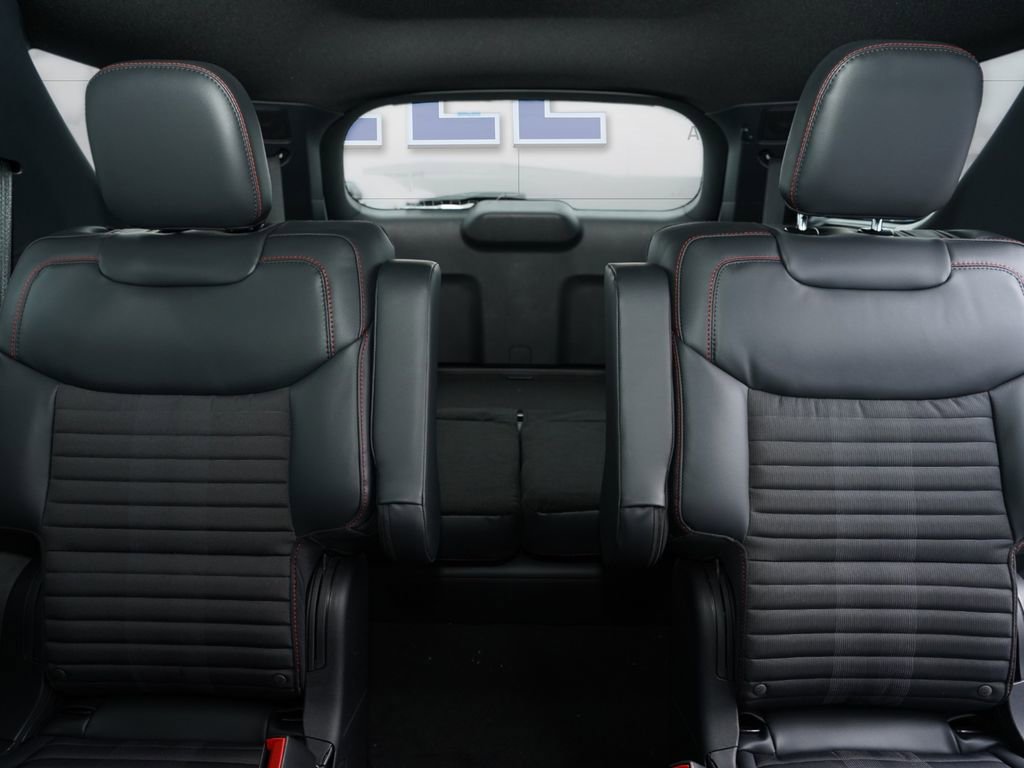 New 2026 Ford Explorer ST-Line image 18