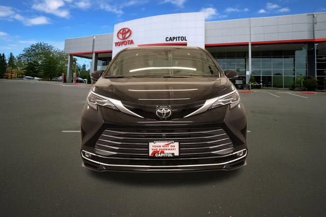 New 2026 Toyota Sienna Platinum AWD/4WD image 7