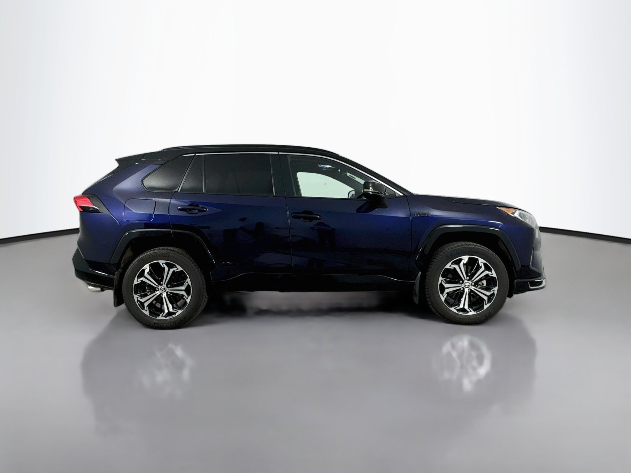 Certified 2021 Toyota RAV4 XSE w/ Weather Package AWD/4WD image 8