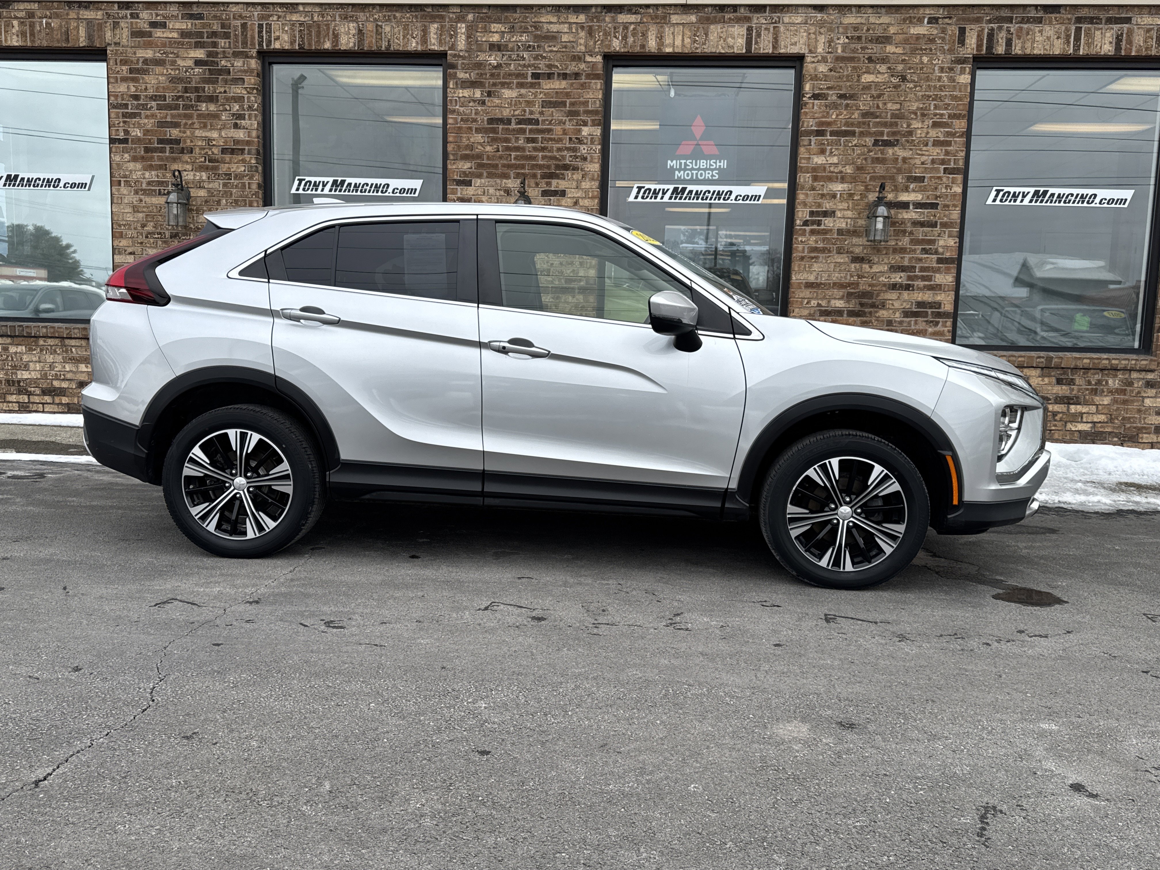 Used 2022 Mitsubishi Eclipse Cross SE image 6