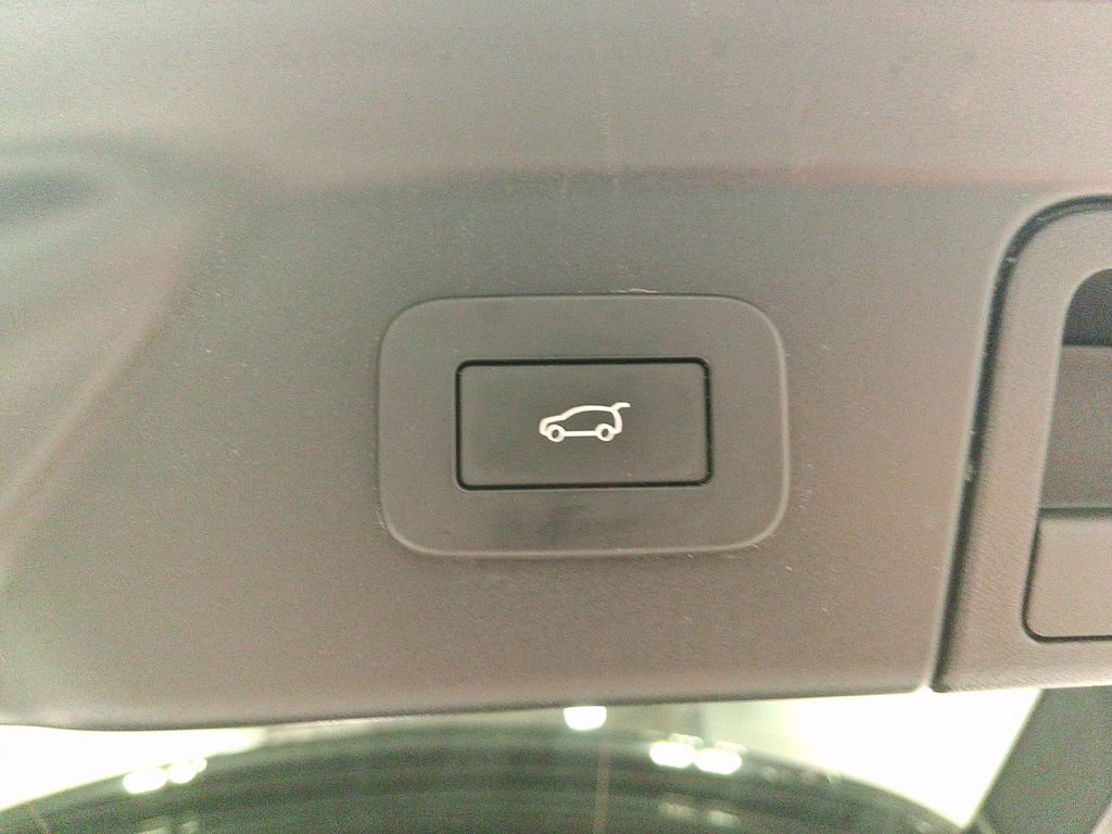 Used 2025 Land Rover Range Rover Velar Dynamic SE AWD/4WD image 50