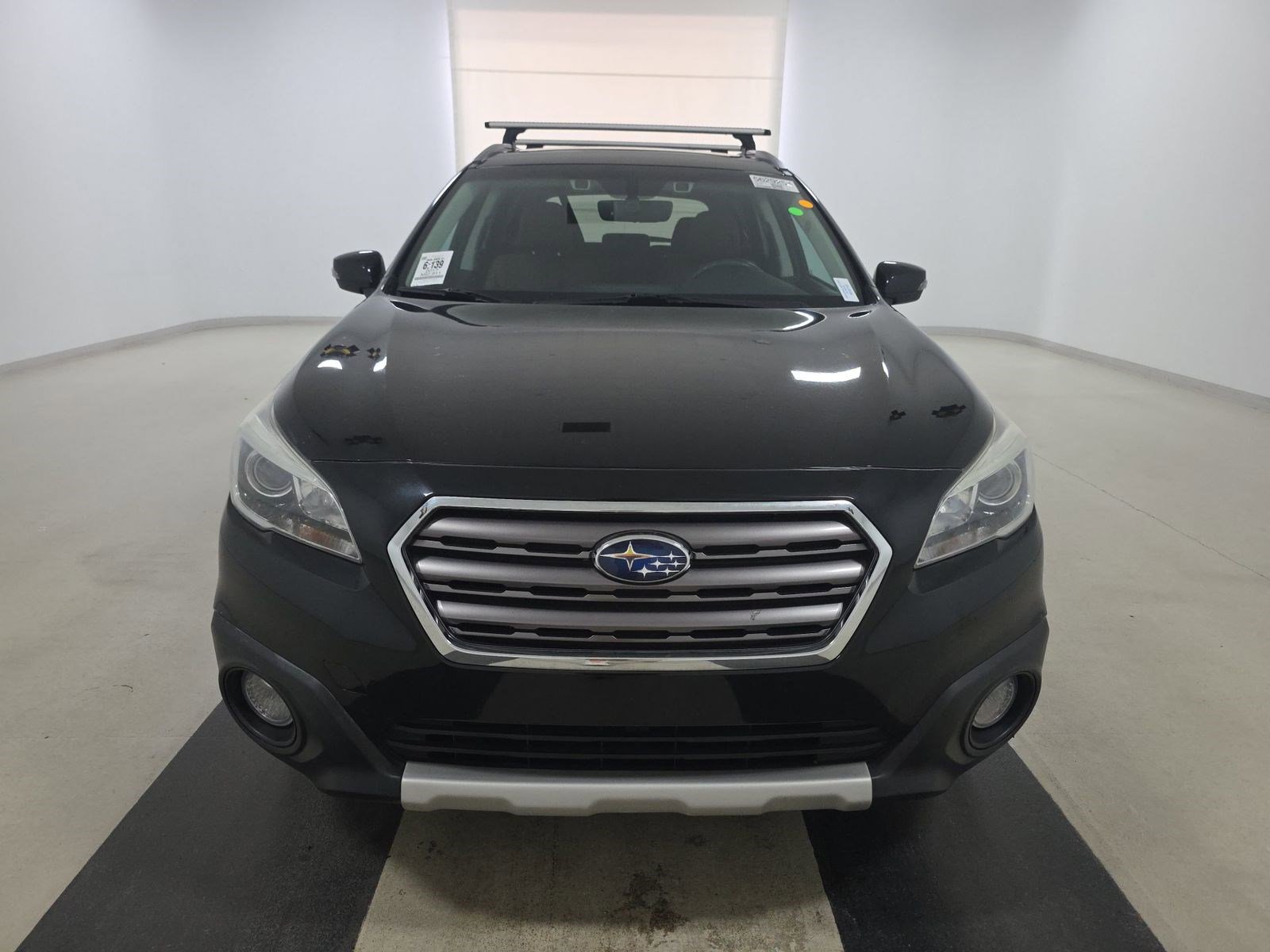 Used 2017 Subaru Outback 2.5i Touring w/ Popular Package #5A AWD/4WD image 2