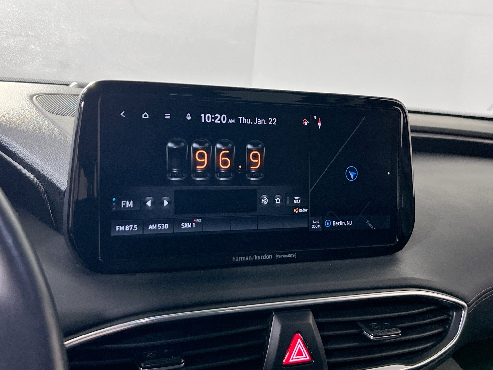 Used 2022 Hyundai Santa Fe Limited w/ Cargo Package image 15