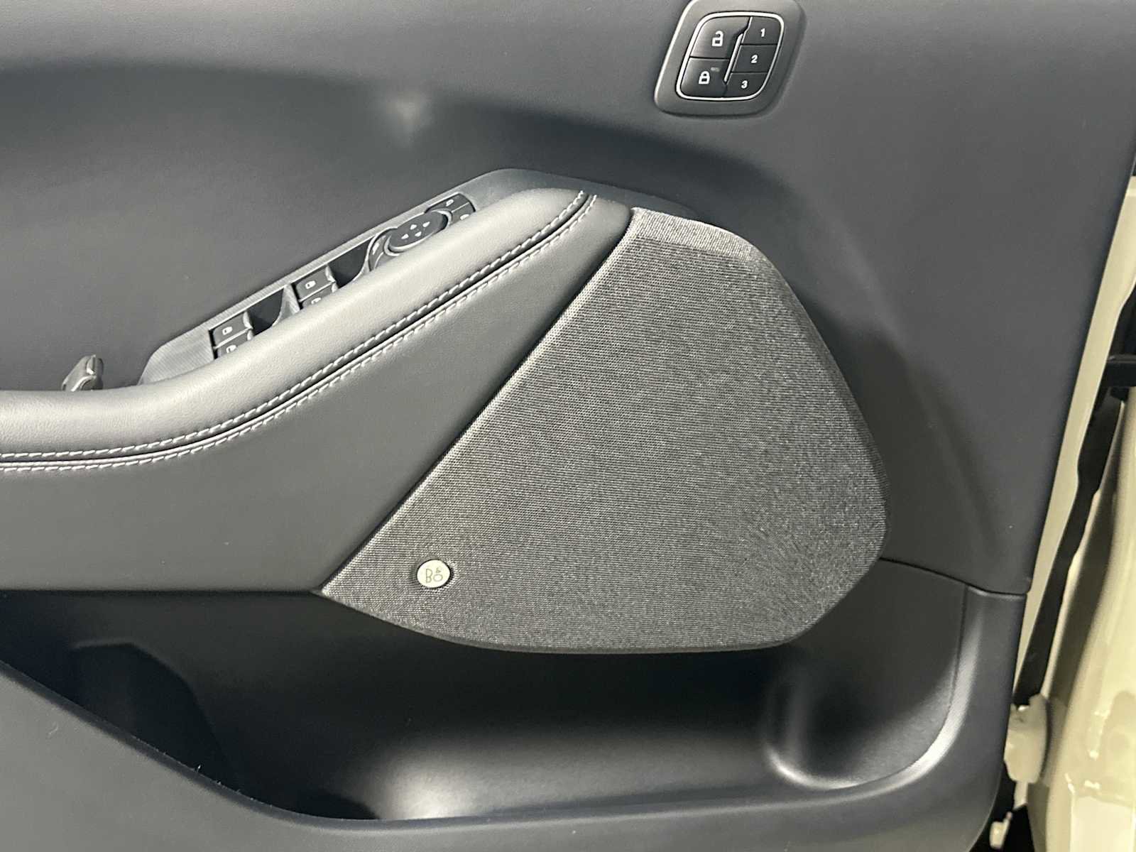 Used 2025 Ford Mustang Mach-E Premium AWD/4WD image 11