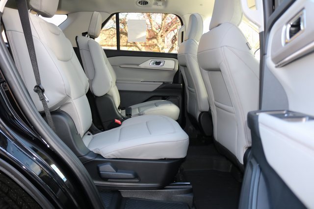 New 2026 Ford Explorer Active w/ Active Comfort Package image 21