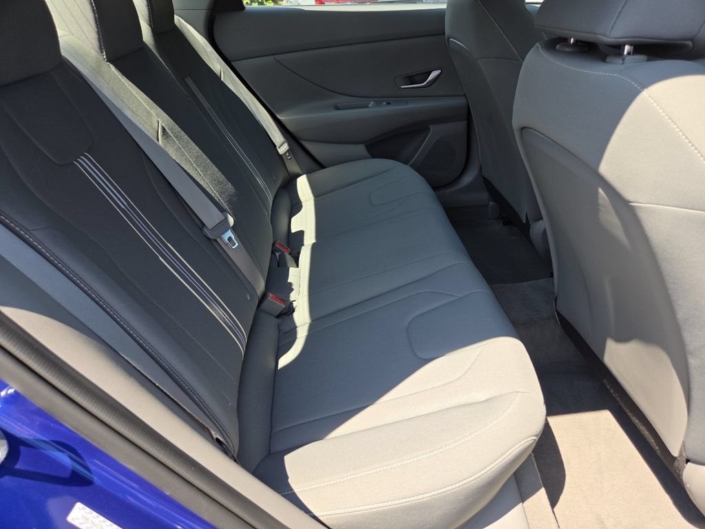 Used 2023 Hyundai Elantra SEL FWD image 24