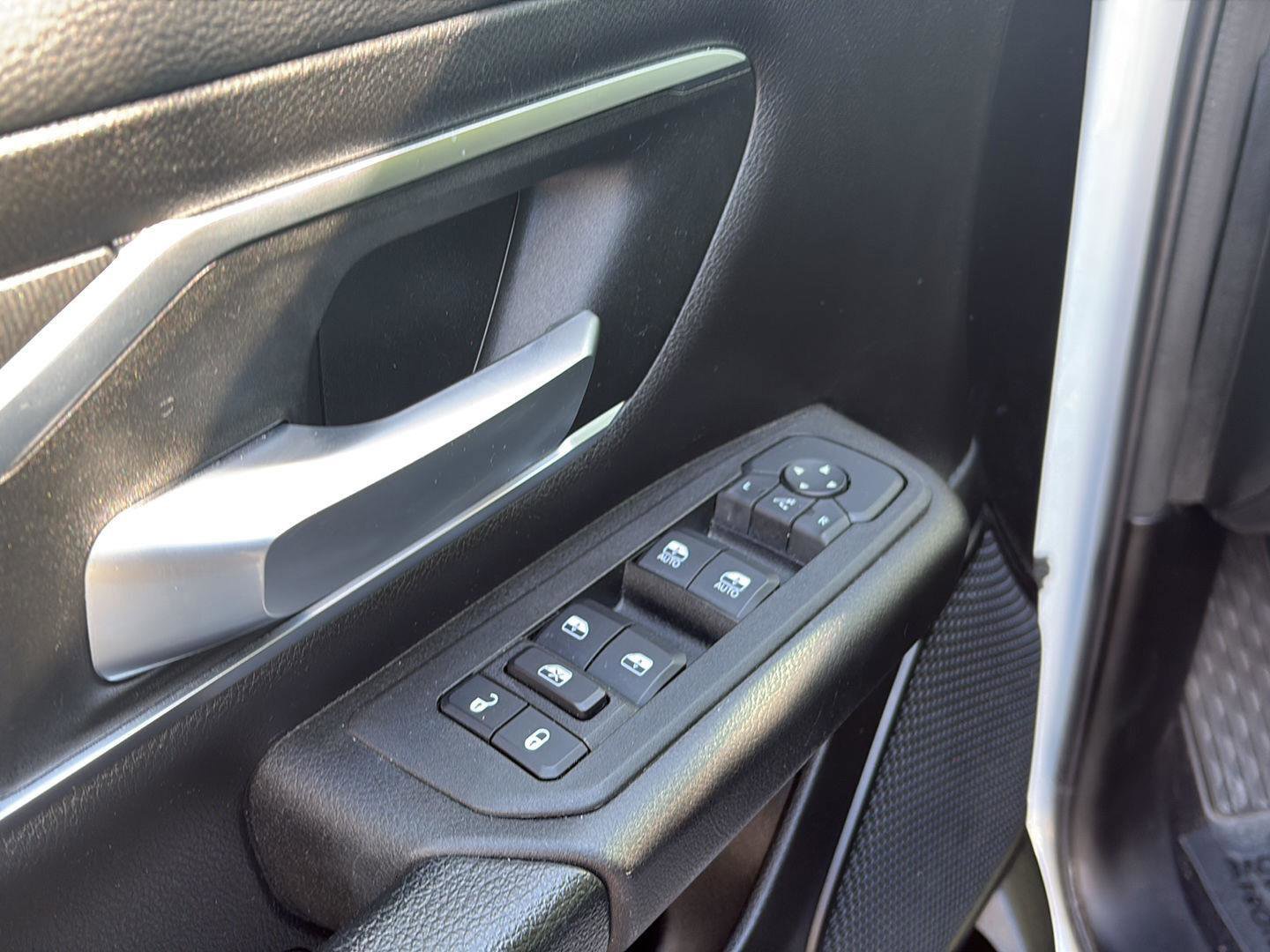 Used 2025 RAM 1500 Big Horn AWD/4WD image 23