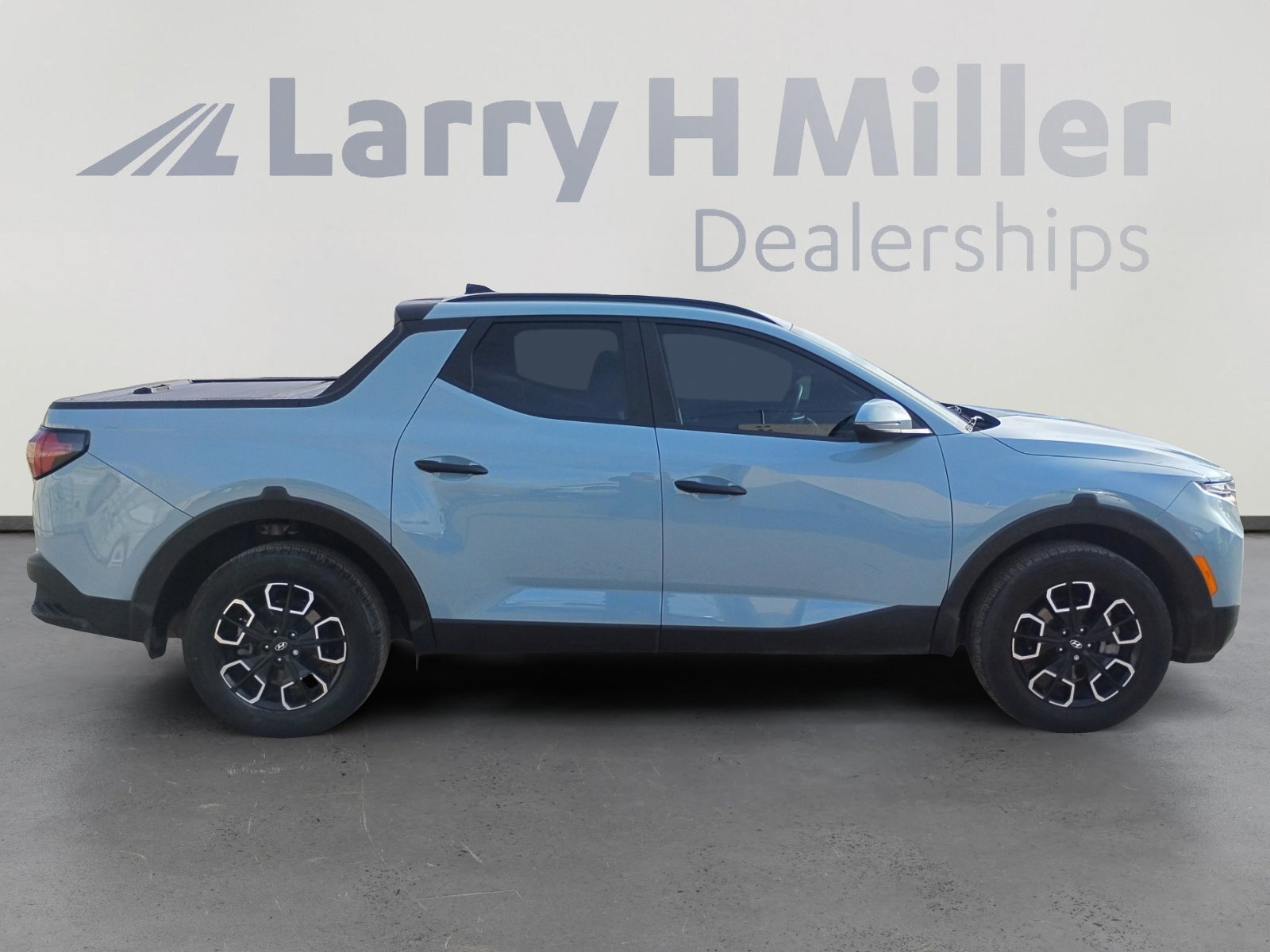 Used 2023 Hyundai Santa Cruz SEL w/ Activity Package image 6