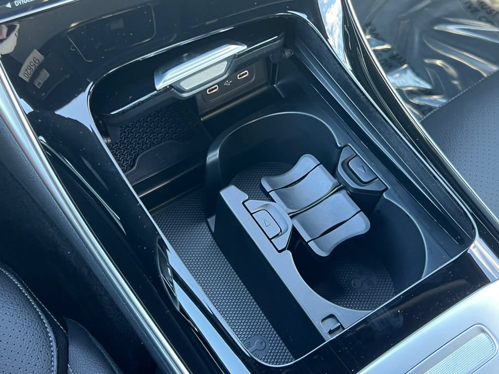New 2026 Mercedes-Benz C 300 4MATIC Sedan image 25