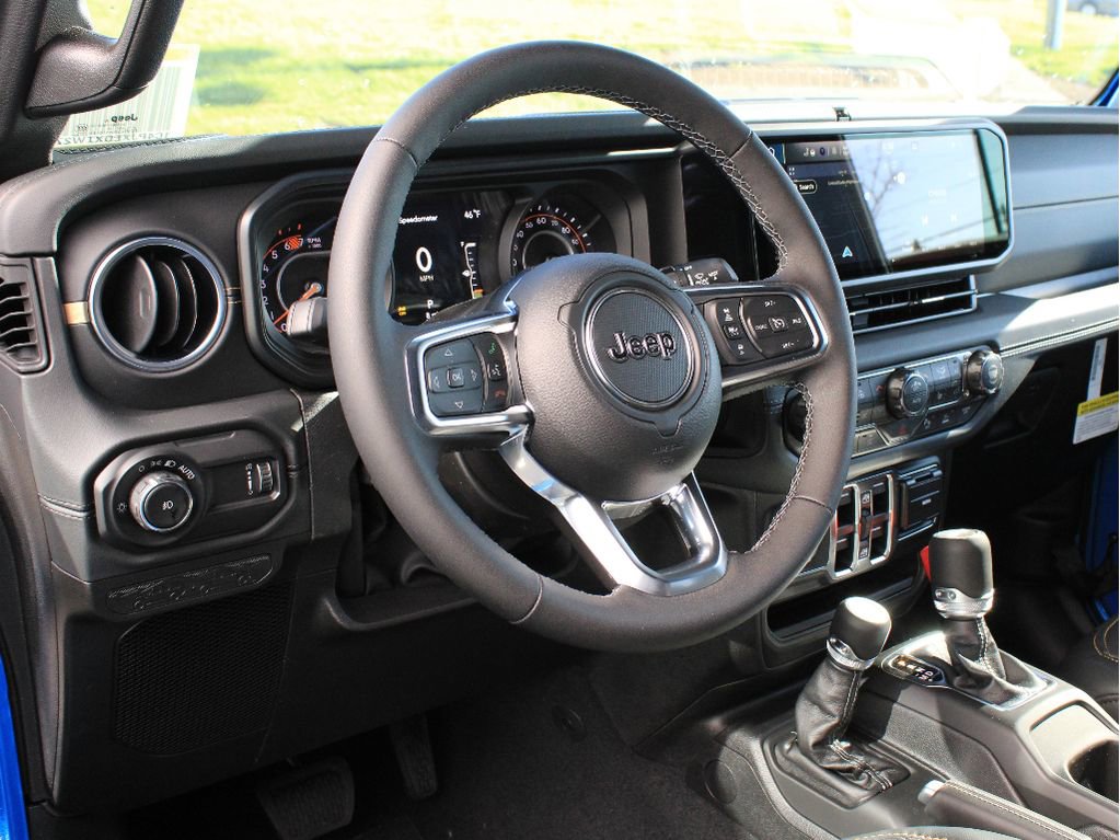 New 2026 Jeep Wrangler Sahara AWD/4WD image 12