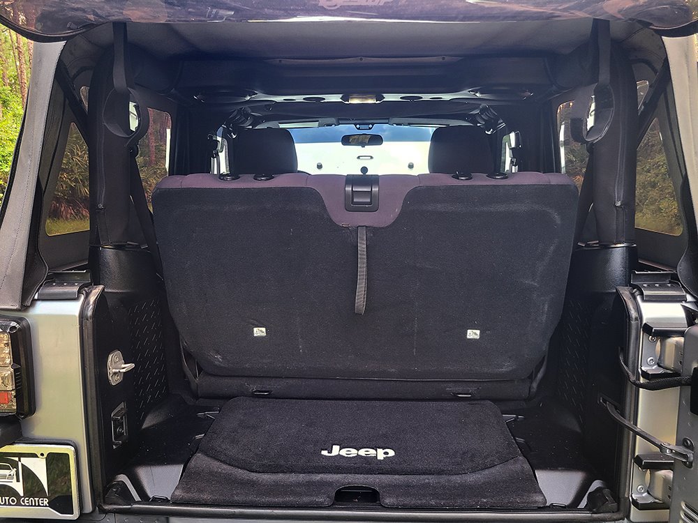 Used 2013 Jeep Wrangler Sport AWD/4WD image 21