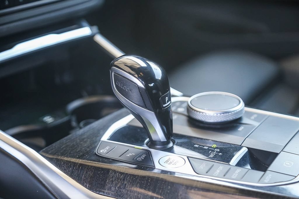 Used 2023 BMW 430i Coupe w/ Convenience Package RWD image 19