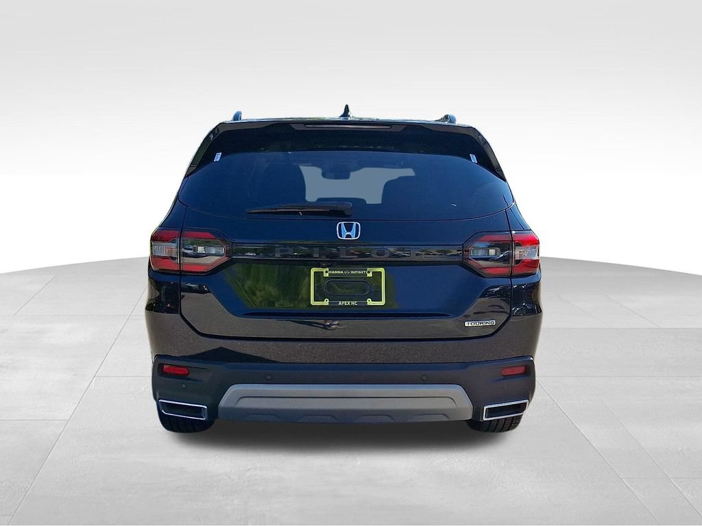 Used 2024 Honda Pilot Touring image 5