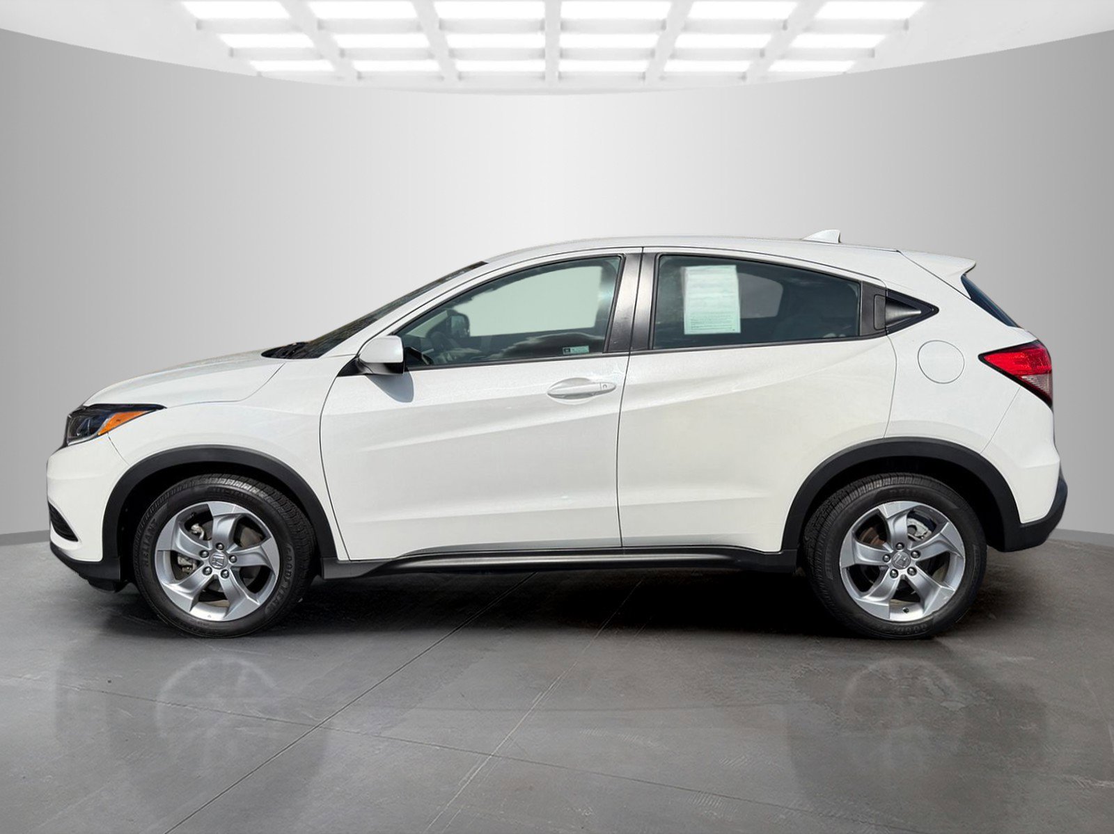 Used 2020 Honda HR-V LX image 3