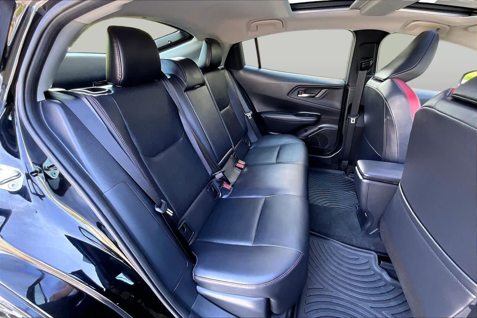 Used 2023 Toyota Prius Prime Premium FWD image 20