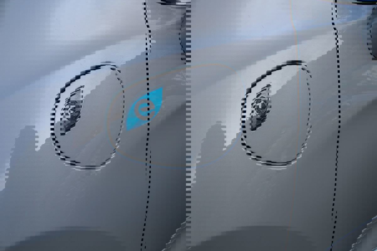 Used 2020 Chrysler Pacifica Limited w/ Advanced Safetytec Group image 12