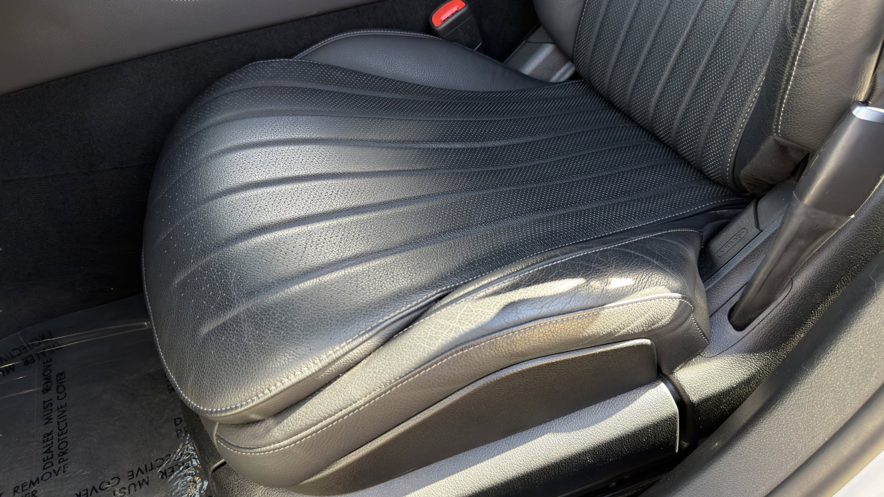 Used 2022 Mercedes-Benz S 500 S 500 w/ AMG Line Package image 16