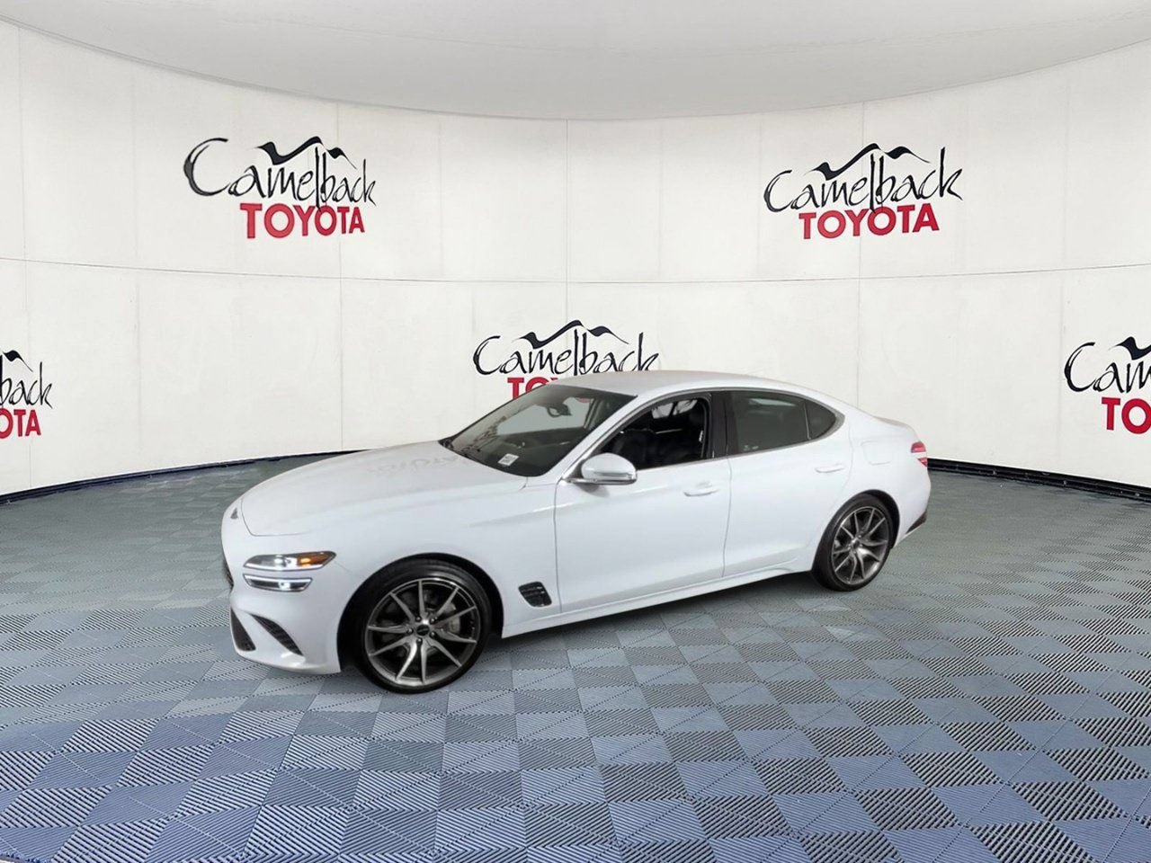 Used 2026 Genesis G70 2.5T RWD image 7