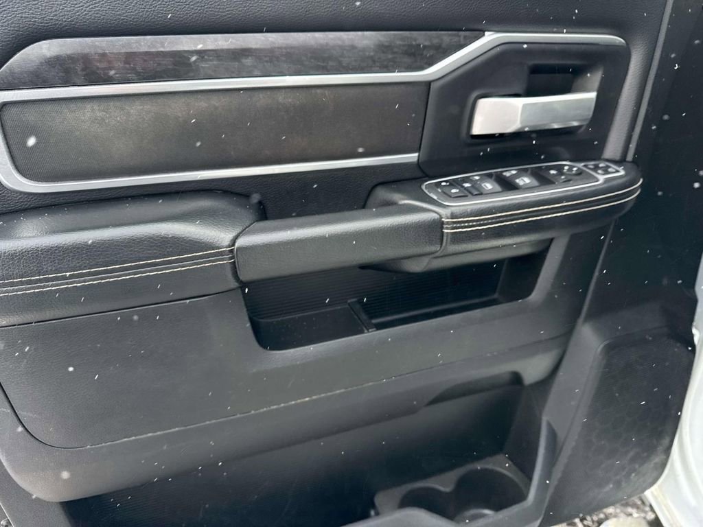 Used 2024 RAM 3500 Big Horn image 11