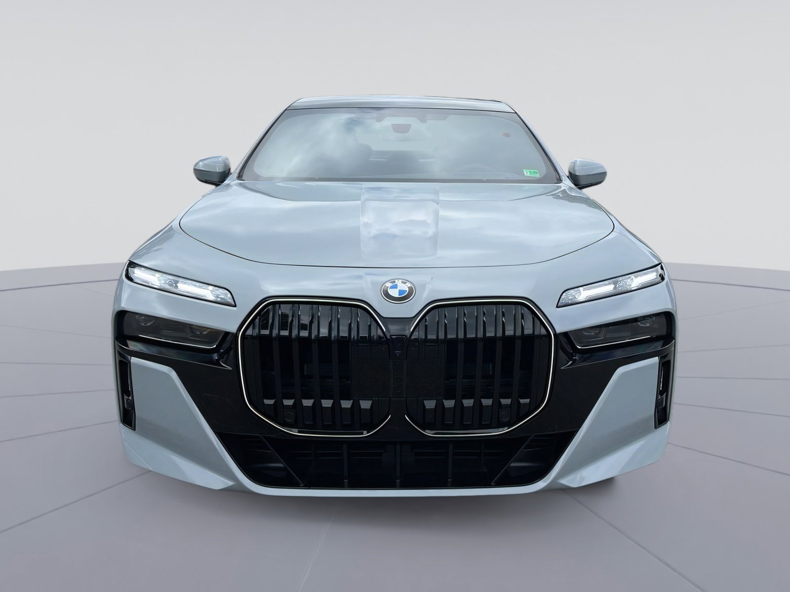 New 2025 BMW 740i xDrive w/ Executive Package image 8