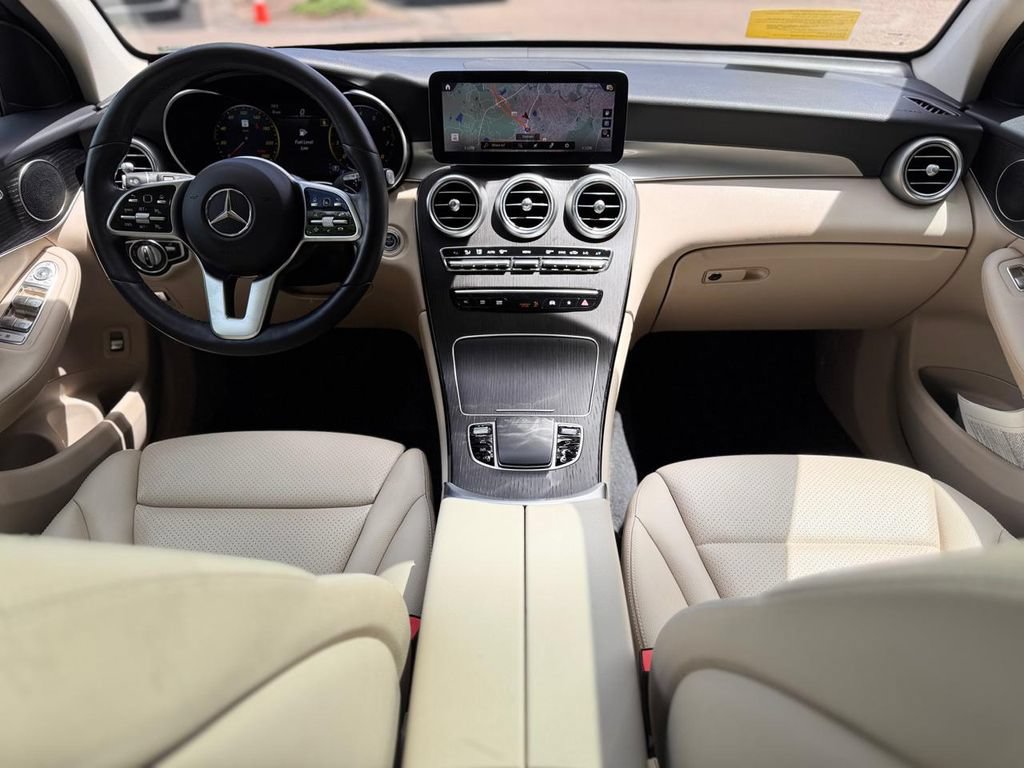 Used 2022 Mercedes-Benz GLC 300 4MATIC w/ Multimedia Package Lite image 13