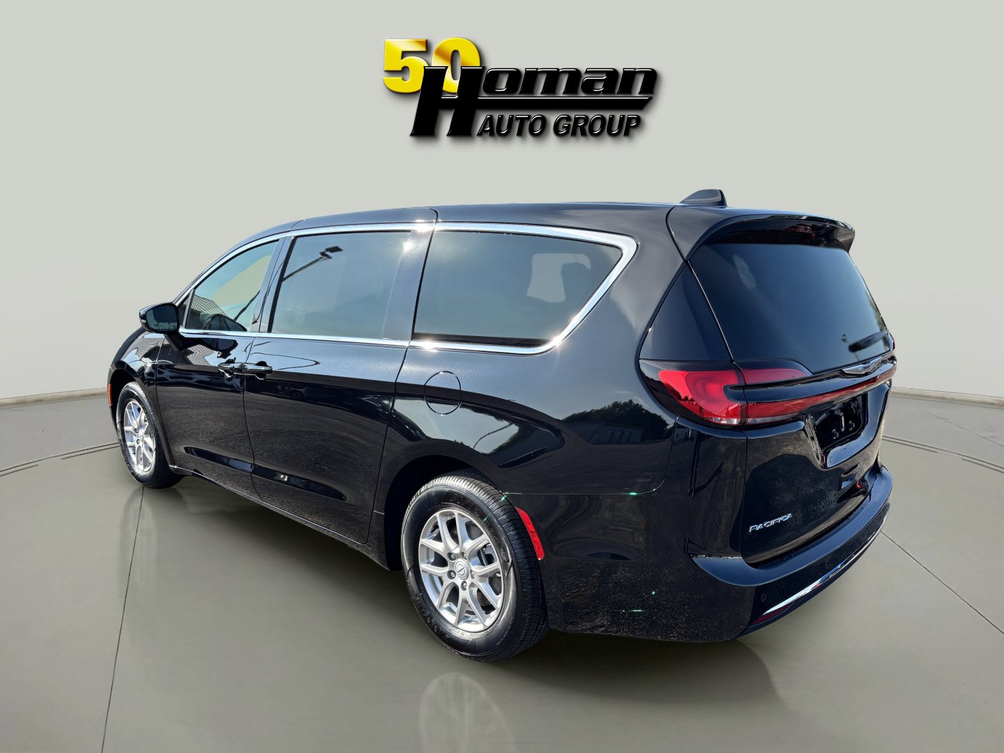 New 2026 Chrysler Pacifica Select image 3