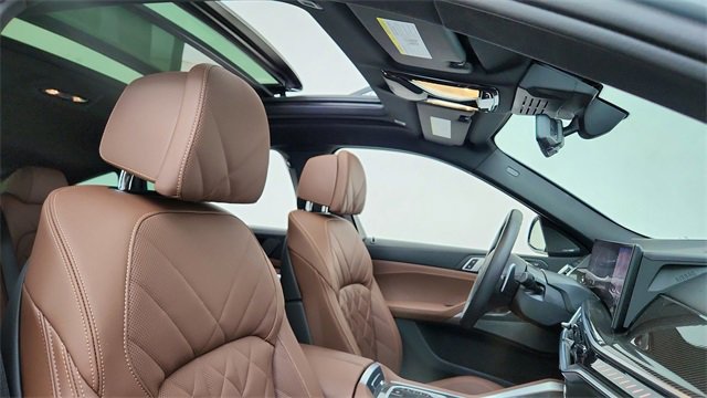 Used 2025 BMW X6 M60i image 21