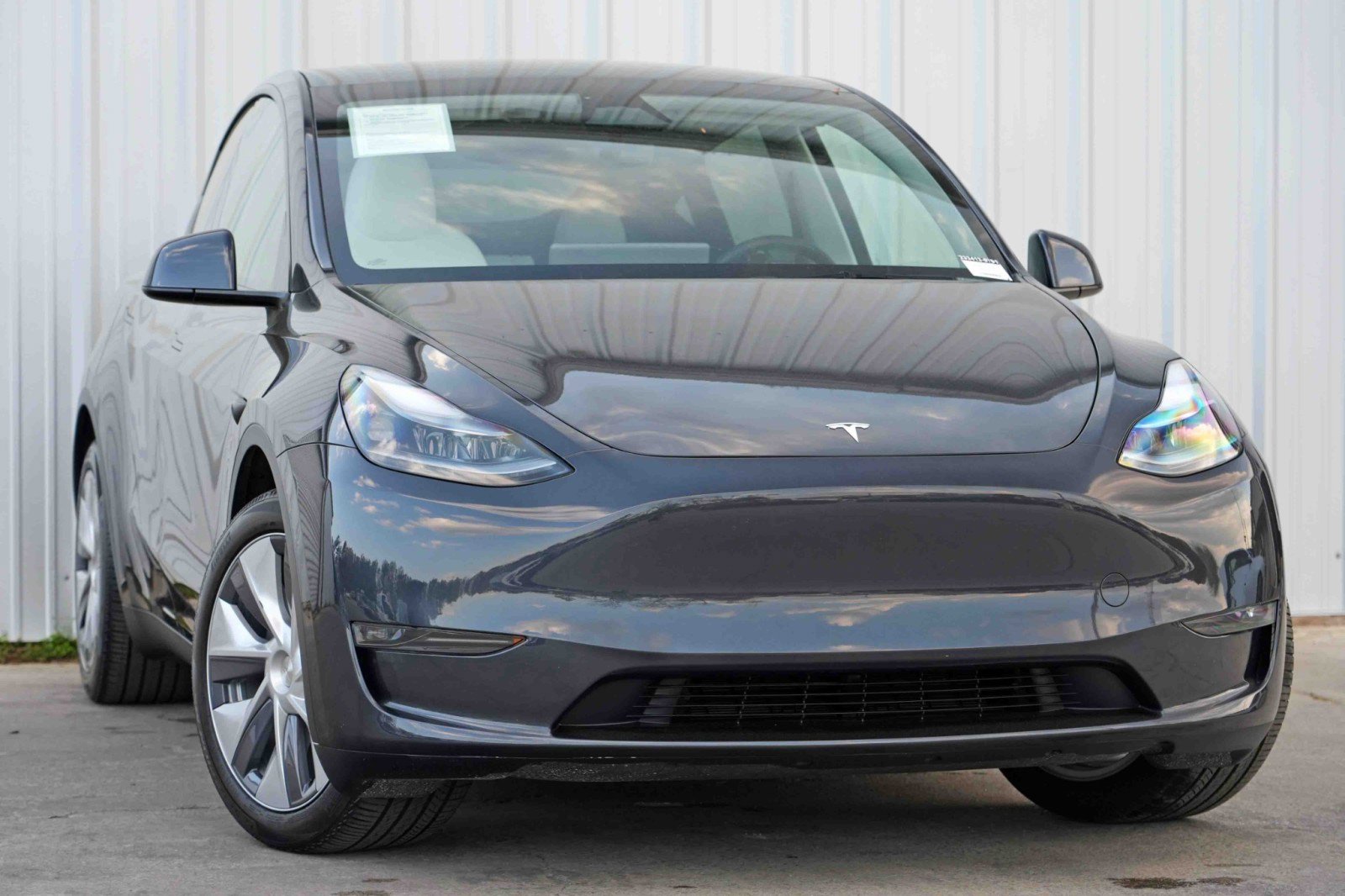 Used 2024 Tesla Model Y Long Range image 4