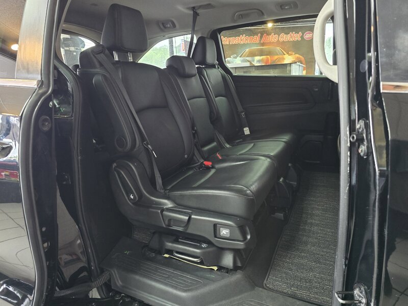 Used 2025 Honda Odyssey EX-L image 15