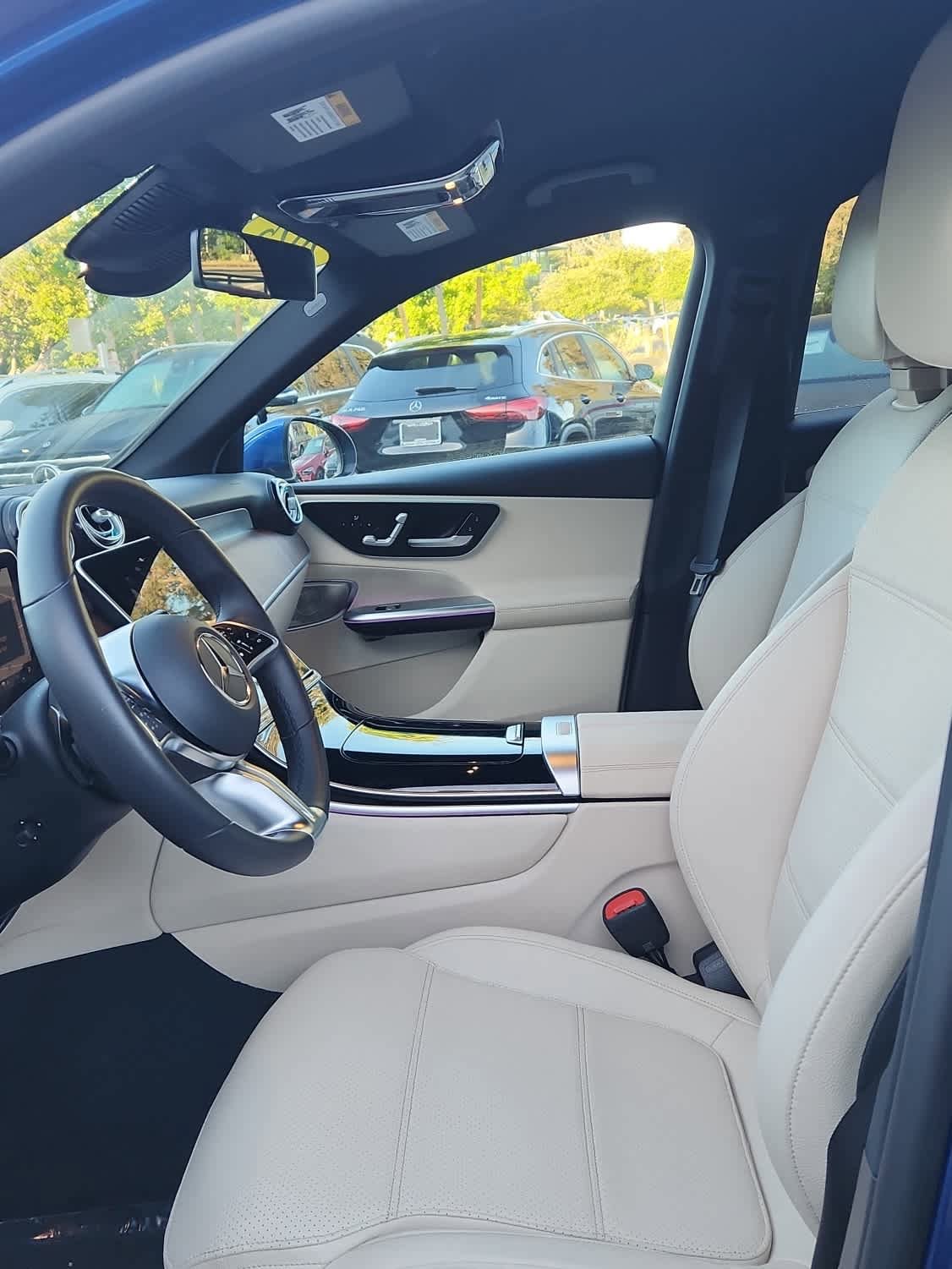 Certified 2025 Mercedes-Benz GLC 350e 4MATIC image 5