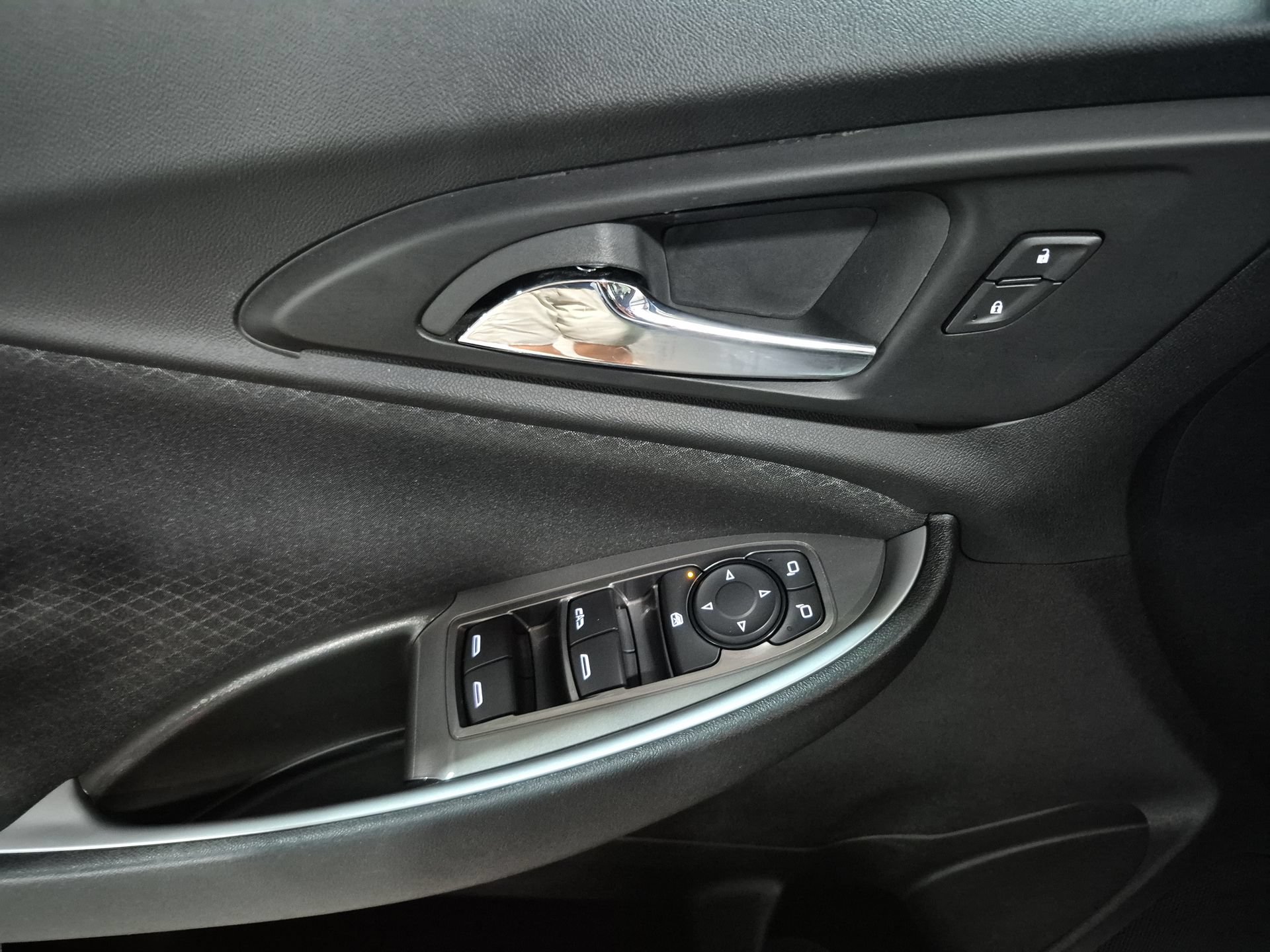Certified 2024 Chevrolet Malibu LT FWD image 25