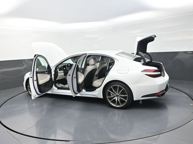 Used 2025 Genesis G70 2.5T RWD image 33