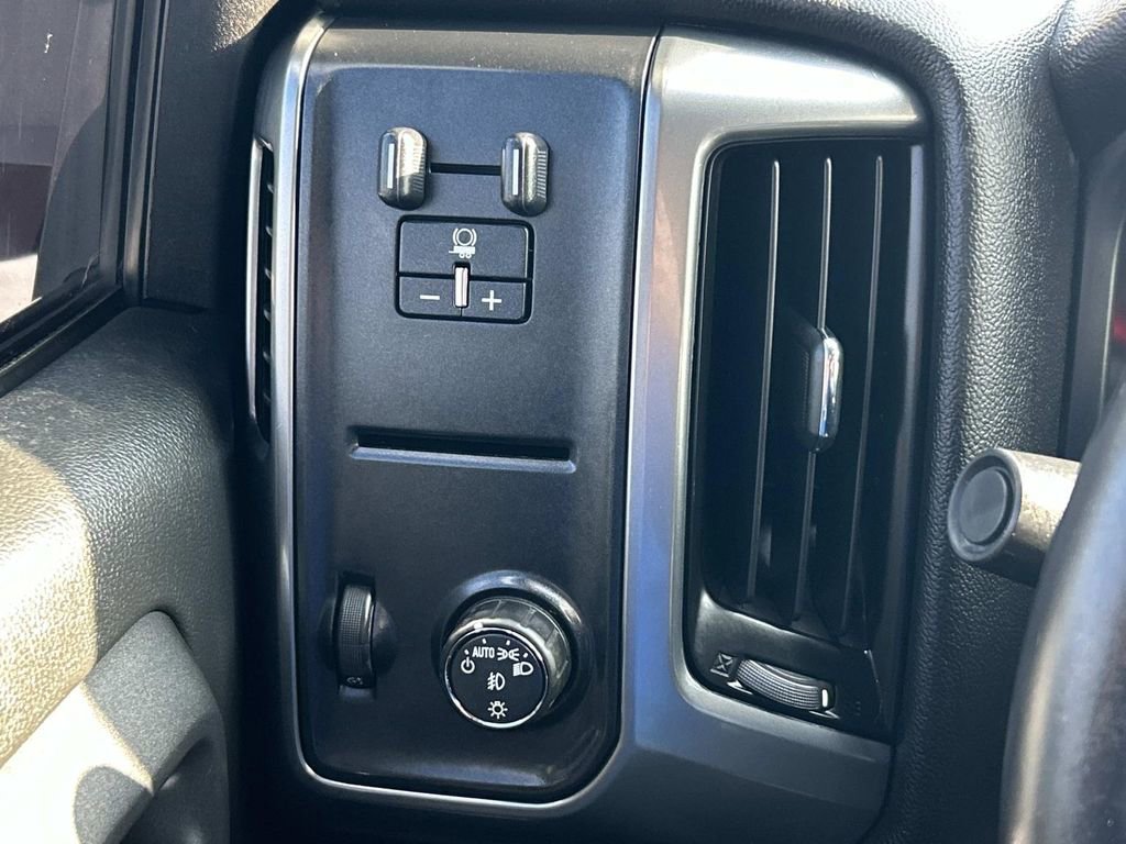 Used 2016 Chevrolet Silverado 2500 LT w/ LT Fleet Convenience Package image 28